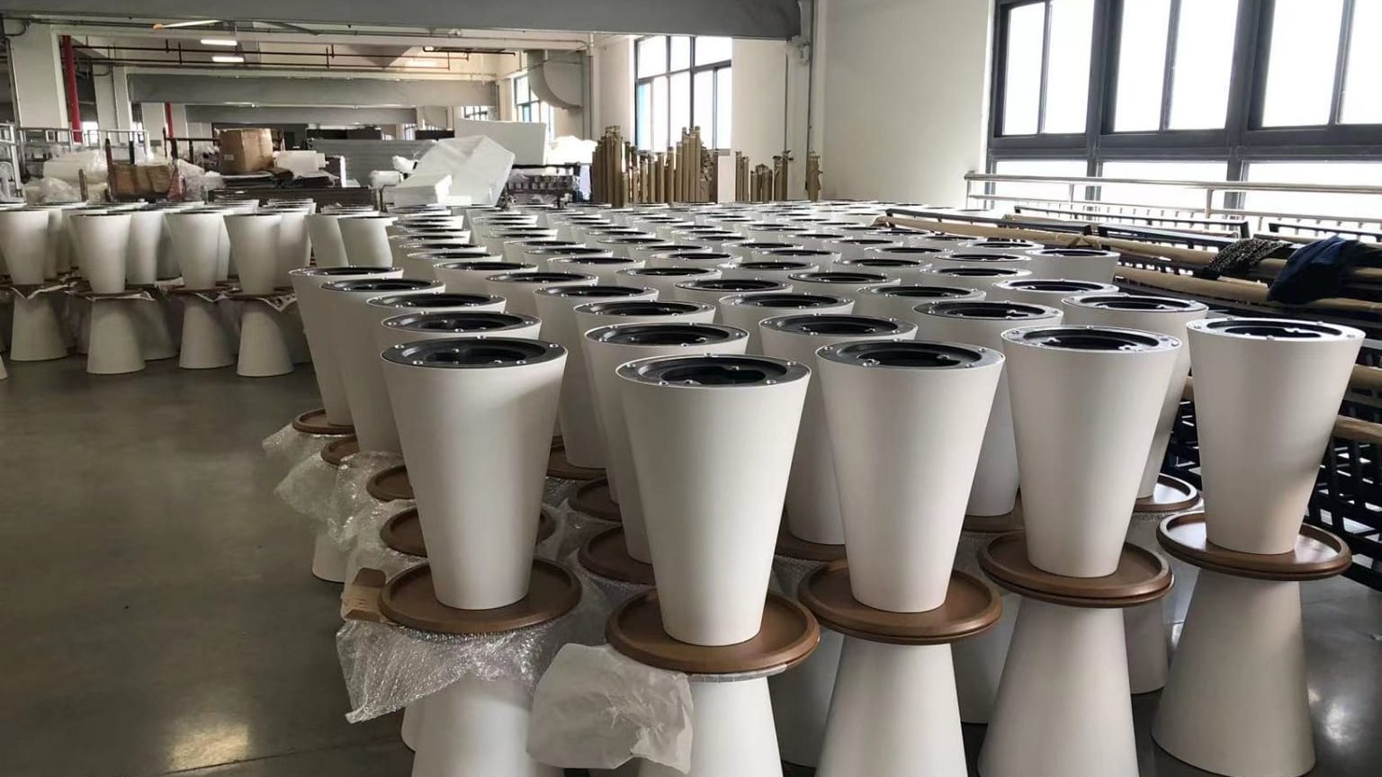 Custom cruise side table production volume for a confidential newbuild programme